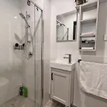 Comfy Studio In Burwood